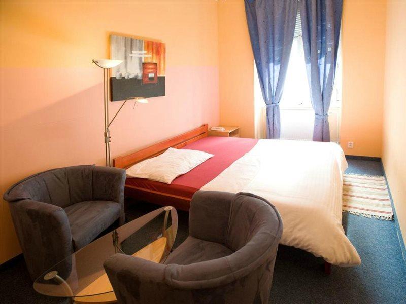 Club Hotel Praha Екстериор снимка