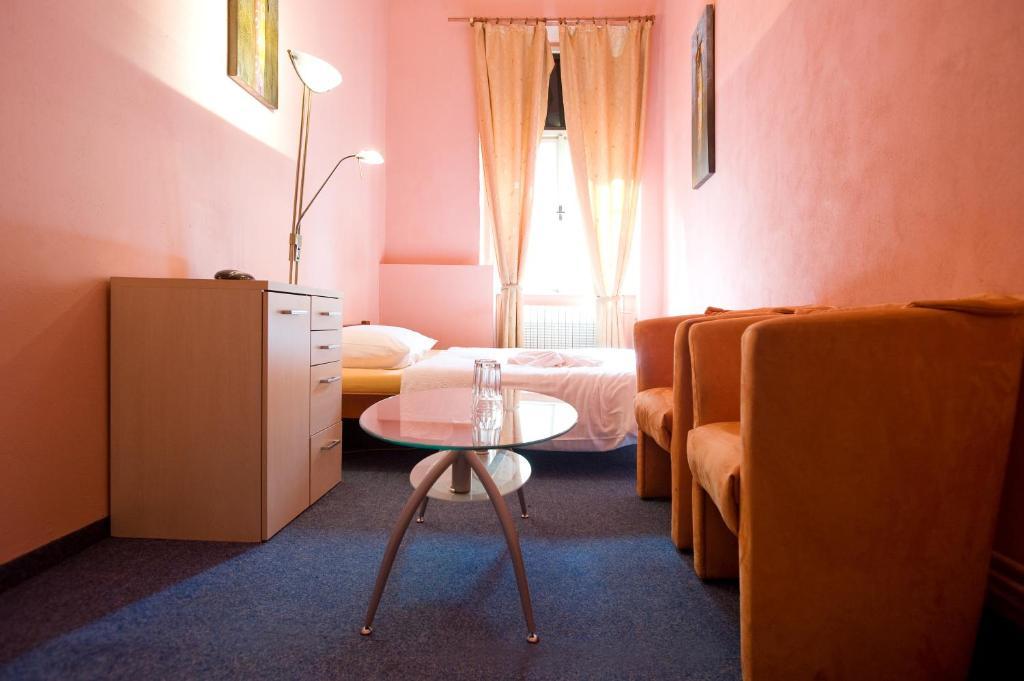 Club Hotel Praha Стая снимка