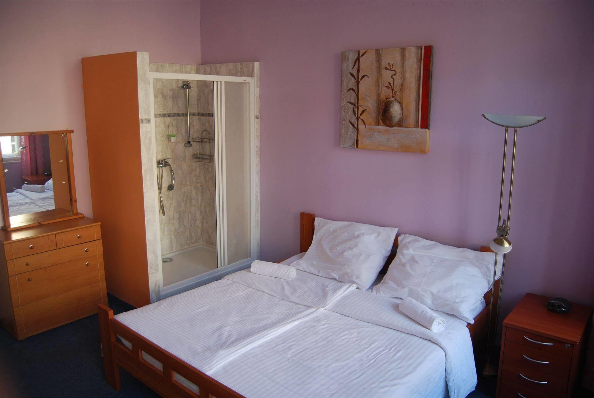 Club Hotel Praha Екстериор снимка